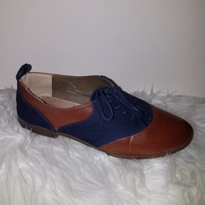 Restricted Brown and Navy Oxford 7.5